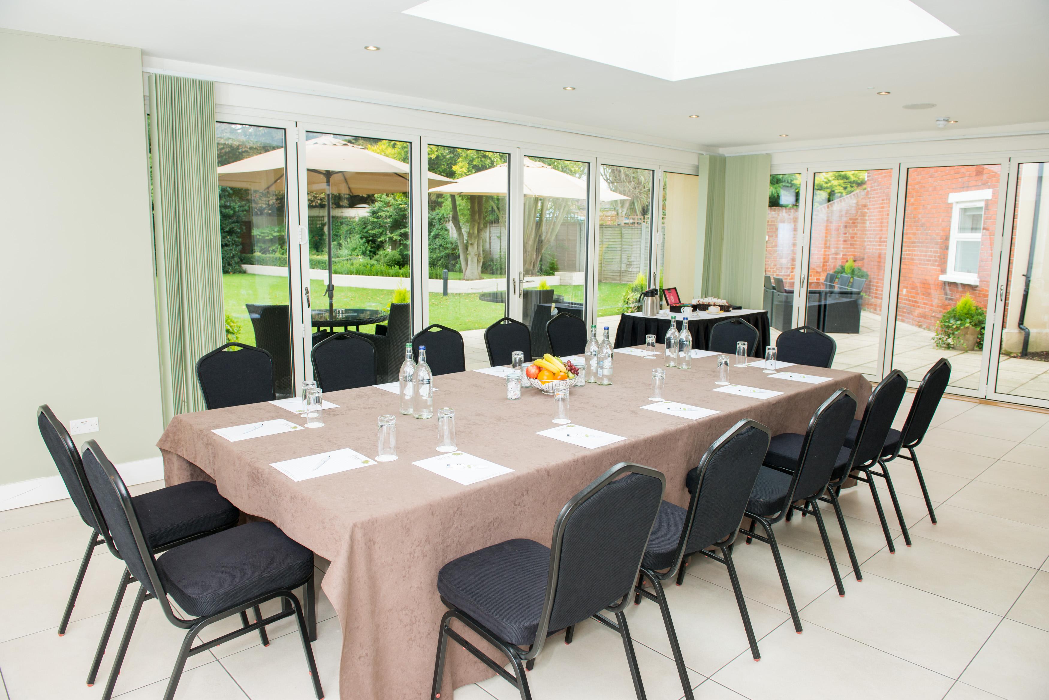 Stanwell Hotel By Mercure Extérieur photo