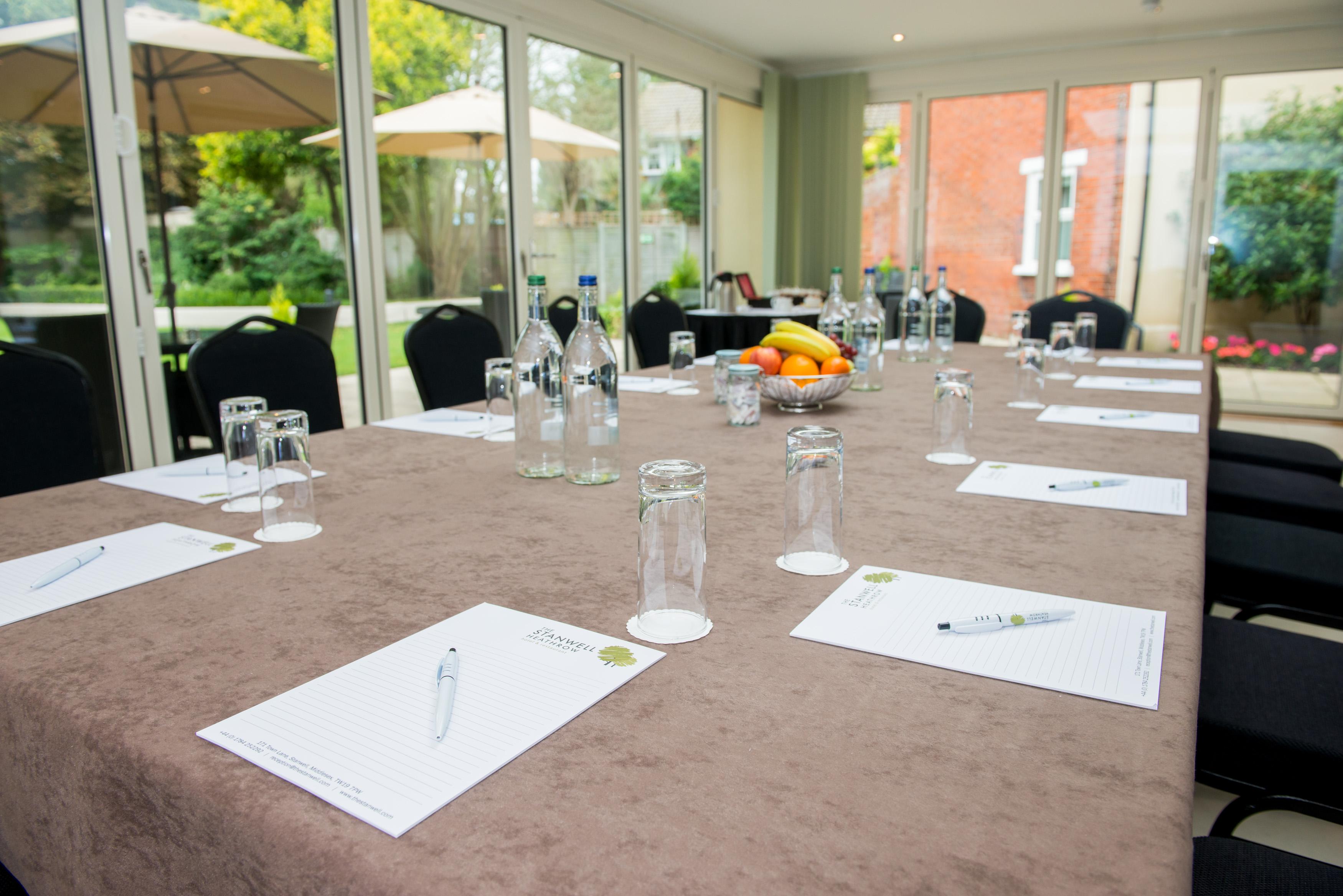 Stanwell Hotel By Mercure Extérieur photo