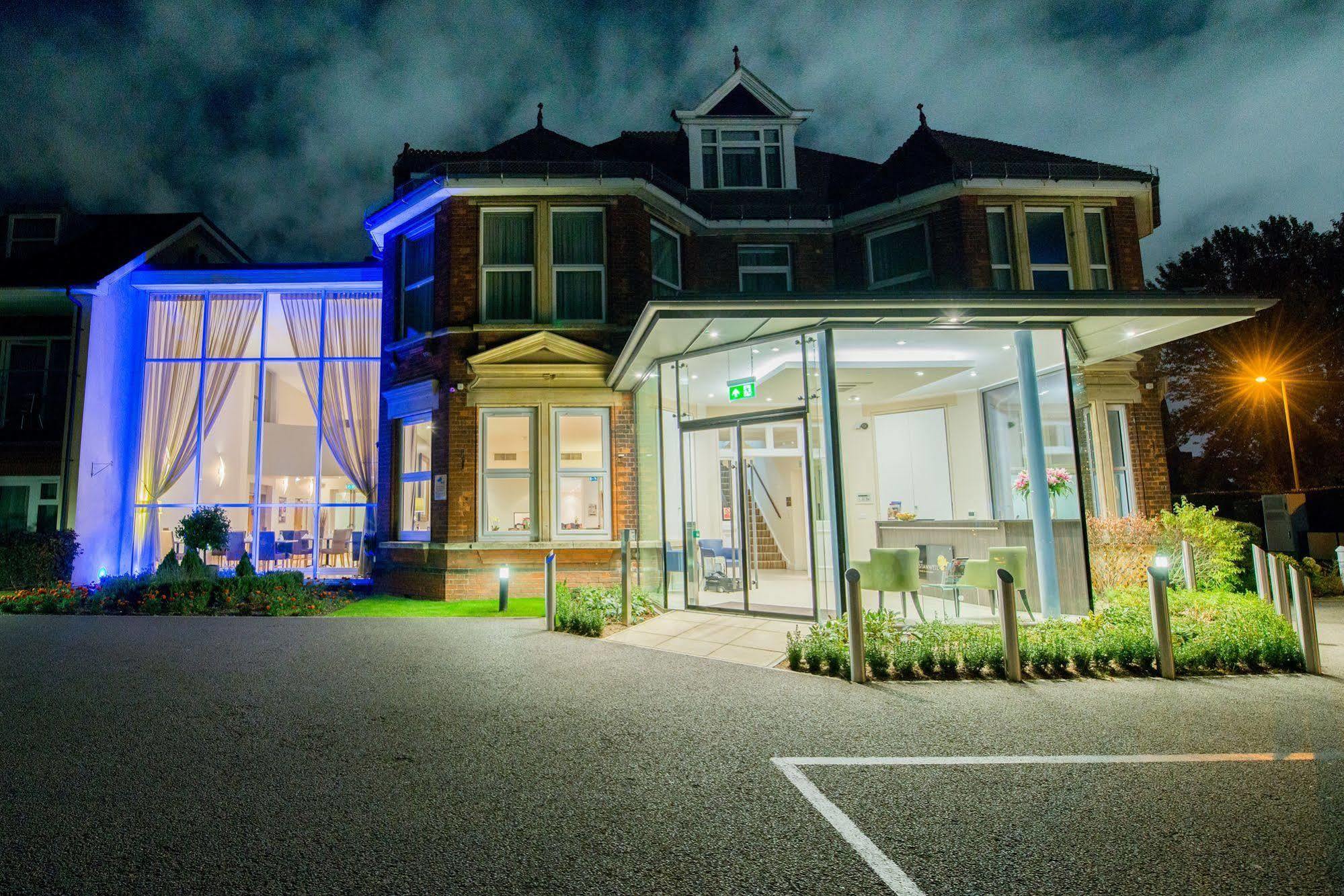 Stanwell Hotel By Mercure Extérieur photo